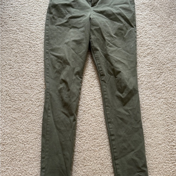 Old Navy High-Rise Pixie Pants in Olive - Picture 2 of 3